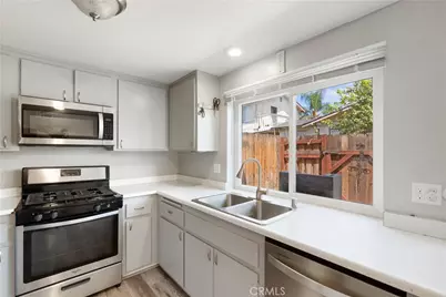 303 W Linda Vista Avenue #19, Alhambra, CA 91801 - Photo 8