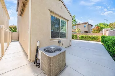 15793 Begonia Avenue, Chino, CA 91708 - Photo 6