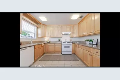 1498 E Topeka, Pasadena, CA 91104 - Photo 8