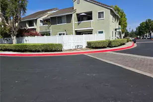 21 Cambria Ln, Aliso Viejo, CA 92656 - Photo 4