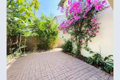 320 Bronze, Irvine, CA 92618 - Photo 44