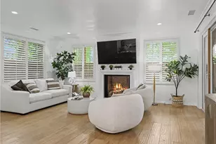 320 Bronze, Irvine, CA 92618 - Photo 2
