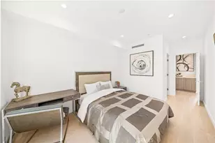 5151 W Redondo Ct, Los Angeles, CA 90019 - Photo 18