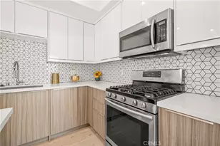 5151 W Redondo Ct, Los Angeles, CA 90019 - Photo 8