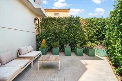 5151 W Redondo Court, Los Angeles, CA 90019 - Photo 36