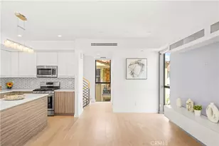 5151 W Redondo Ct, Los Angeles, CA 90019 - Photo 6