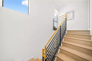 5151 W Redondo Ct, Los Angeles, CA 90019 - Photo 24