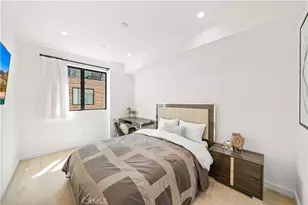 5151 W Redondo Ct, Los Angeles, CA 90019 - Photo 18