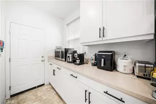 5564 Valencia, Montclair, CA 91762 - Photo 16