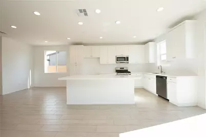 12574 Hanna Court, Victorville, CA 92392 - Photo 6