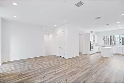 127 Culture, Irvine, CA 92618 - Photo 8