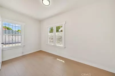 1020 W 70th Street, Los Angeles, CA 90044 - Photo 16