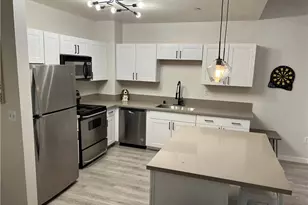 630 W 6th St, Los Angeles, CA 90017 - Photo 4
