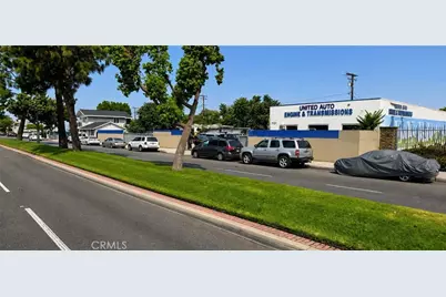 7121 Somerset Boulevard, Paramount, CA 90723 - Photo 1