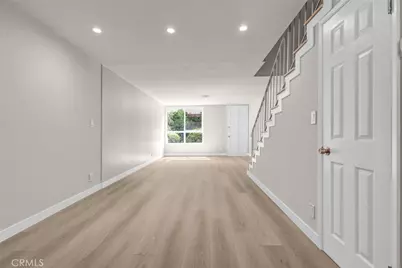 7300 Lennox Avenue #C7, Van Nuys, CA 91405 - Photo 8