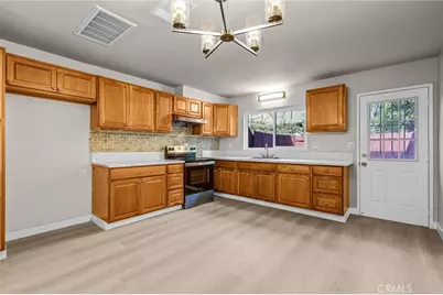 7300 Lennox Avenue #C7, Van Nuys, CA 91405 - Photo 10