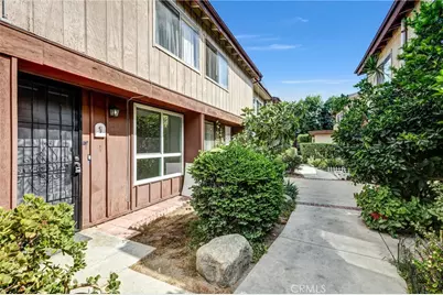 7300 Lennox Avenue #C7, Van Nuys, CA 91405 - Photo 2