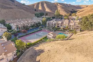 26015 Alizia Canyon, Calabasas, CA 91302 - Photo 16
