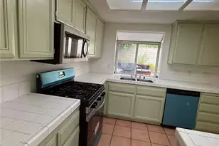 7873 Elwood Pl, Fontana, CA 92336 - Photo 8
