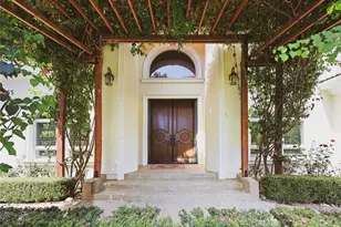 3255 Lombardy Rd, Pasadena, CA 91107 - Photo 6