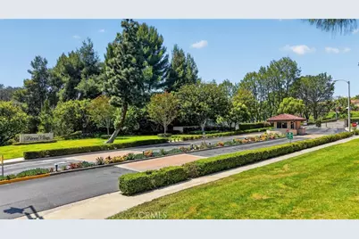 525 Riviera Court, Fullerton, CA 92835 - Photo 2