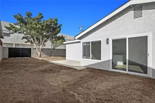 543 E Lincoln St, Carson, CA 90745 - Photo 8
