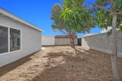 543 E Lincoln Street, Carson, CA 90745 - Photo 4