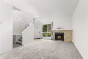 194 Greenmoor, Irvine, CA 92614 - Photo 2