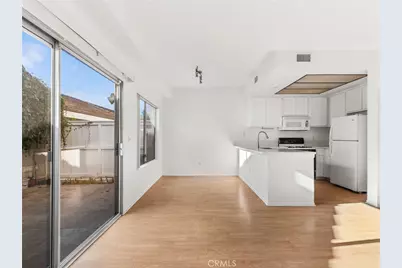 194 Greenmoor, Irvine, CA 92614 - Photo 8