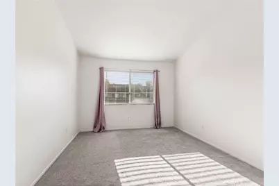 194 Greenmoor, Irvine, CA 92614 - Photo 18