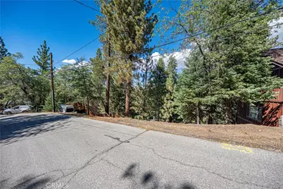 43326 Shasta Road, Big Bear Lake, CA 92315 - Photo 18
