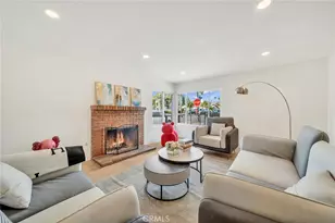595 W 13th St, San Pedro, CA 90731 - Photo 2