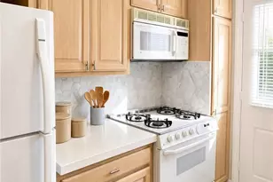 11311 Tampa Ave, Porter Ranch, CA 91326 - Photo 8