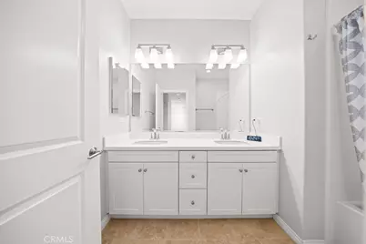 107 Overbrook, Irvine, CA 92620 - Photo 16