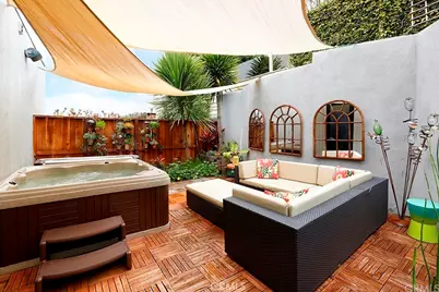 988 Acapulco, Laguna Beach, CA 92651 - Photo 10