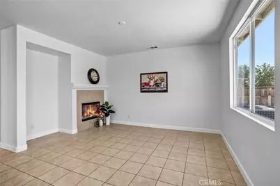 13584 Kitty Hawk, Victorville, CA 92392 - Photo 6