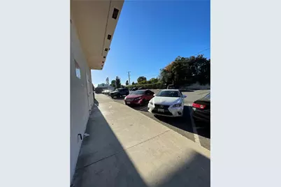 909 W Foothill Boulevard, Claremont, CA 91711 - Photo 6