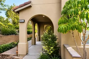 965 Sweetbriar Ln, Azusa, CA 91702 - Photo 2