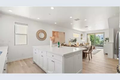 111 Episode, Irvine, CA 92618 - Photo 24