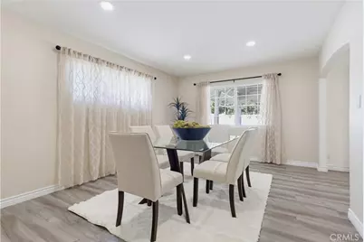 19832 Acre Street, Northridge, CA 91324 - Photo 10