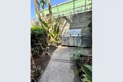 420 S San Pedro Street #405, Los Angeles, CA 90013 - Photo 20