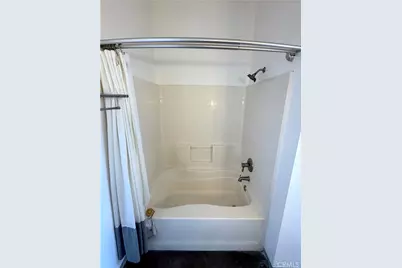 420 S San Pedro Street #405, Los Angeles, CA 90013 - Photo 12