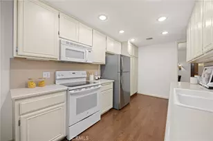 700 S Lake Ave, Pasadena, CA 91106 - Photo 14