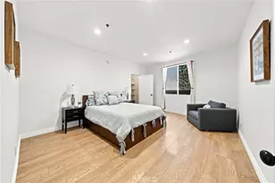 2222 N Beachwood Dr, Los Angeles, CA 90068 - Photo 18