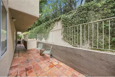 2222 N Beachwood Drive #105, Los Angeles, CA 90068 - Photo 26