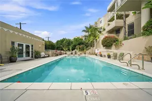 2222 N Beachwood Dr, Los Angeles, CA 90068 - Photo 30