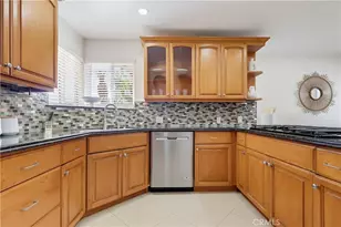 19832 Acre St, Northridge, CA 91324 - Photo 14