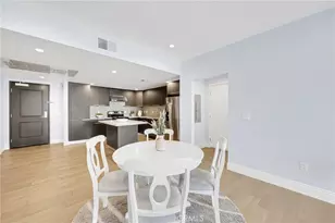 2939 Leeward, Los Angeles, CA 90005 - Photo 32