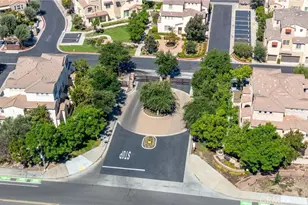 44940 Honey Locust, Temecula, CA 92592 - Photo 2