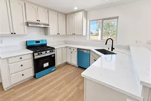 10968 Nambe, Apple Valley, CA 92308 - Photo 8